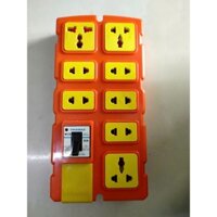 Ổ CẮM LÕI SỨ 8 LỖ CÓ CB CHỊU TẢI CAO