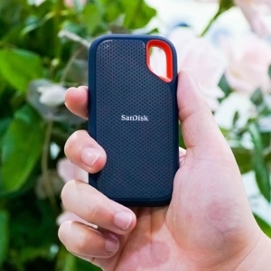 Ổ cứng gắn ngoài SSD 1TB Sandisk Extreme Portable SDSSDE61-1T00-G25