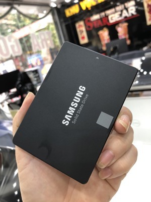 Ổ cứng SSD 2TB Samsung 870 EVO (MZ-77E2T0BW)