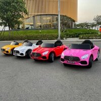 ô tô điều khiển trẻ em