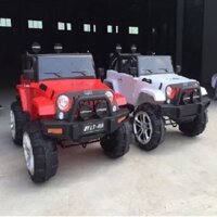 Ô tô xe điện địa hình LT-828 đồ chơi cho bé 2 chỗ tự lái và điều khiển (Đỏ-Trắng-Xanh)