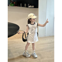 (ODQC/Size nhỡ) Quần áo trẻ em, váy hè cho bé gái, váy trắng thiết kế viền cổ đen eo nhún in hoạ tiết hoạt hình điệu đà