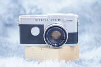 Olympus Pen FT kèm Zuiko 38mm f/1.8 – Combo máy film half-frame đỉnh cao, nhỏ gọn và đầy mê hoặc