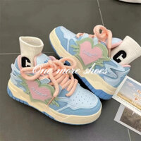 One more shoes⭐Giày thể thao màu xanh khói dành cho nữ mùa thu sinh viên giày bánh mì màu kem thông thường phù hợp