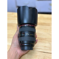 Ống kính Canon 24-70L F2.8 và Canon 24-70 F4 USM