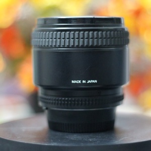 Ống kính Nikon AF Nikkor 85mm f/1.8D