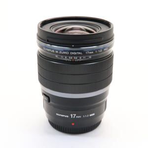 Ống kính Olympus M.Zuiko Digital 17mm F1.2 Pro