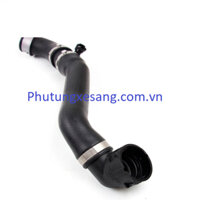 Ống nước vào két nước Mercedes S300 S350 S400 S450 S500 S550 W222 2015-2017