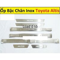 Ốp Bậc Chân Xe Toyota Altis 2025-2018 Trong, Ngoài Mẫu Inox Cao Cấp