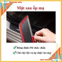 Ốp bậc cửa lên xuống ô tô  Innova 2017-2020 vân cacbon - GP