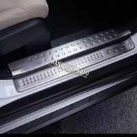 Ốp bậc cửa trong HONDA CRV