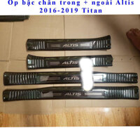 Ốp bậc cửa trong xe Toyota Altis 2016-2019 Titan