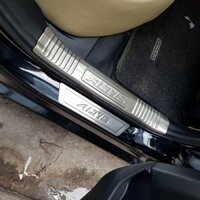 Ốp Bậc Cửa Xe Altis 2015 đến 2020  Mẫu Inox cao cấp chống trầy xước bậc cửa xe