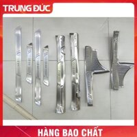 Ốp bậc cửa xe Grand I10 đời 2014 đến 2024 mẫu Inox dùng cho cả bản sedan và hatchback - TDVN