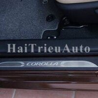 Ốp bậc trong xe altis