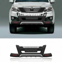 Ốp cản trước Toyota Fortuner