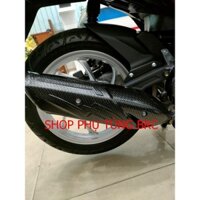 Ốp che pô phủ cacbon lắp cho tất cả các phiên bản ( cao cấp, đặc biệt, cá tính ...) xe VISION đời 2021 trở lên.