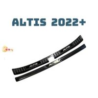 Ốp chống trầy cốp xe ALTIS 2021 2022 2023 thanh nẹp Carbon đen bóng cao cấp làm đẹp chống xước bậc cốp sau trong ngoài ô tô TOYOTA chính hãng
