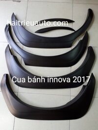 ốp cua lốp xe innova 2018