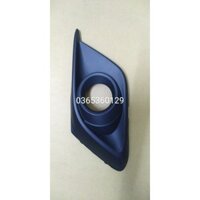 Ốp đèn gầm phải Mazda 3 AN 1.5 chuẩn chân bắt