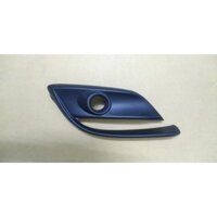 Ốp đèn gầm trái Mazda 3 2018 FL chuẩn chân bắt