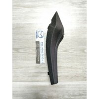 Ốp góc che ốc chân kính chắn gió bên lái ( trái ) Mazda 6 2014-2019 xịn