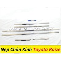 Ốp Nẹp Viền Chân Kính Xe Toyota Raize 2022-2023 Mẫu Inox Cao Cấp