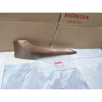 Ôp sàn bên trái - thanh cạnh HONDA LEAD 110 Cũ năm 2009-2011-2012 màu Vàng đồng. *Y208M* 83610GGE900ZK