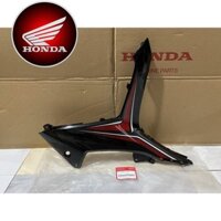 Ốp trung tâm bên trái WAVE RSX 110 xe đĩa nan, cơ nan màu đen tem đỏ *R340C* (64355K90V00ZD)