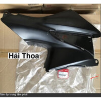 Ốp Trung Tâm Phải Rs 100, Wave 100 (Alpha "A") Honda ( 64350KTL740 )