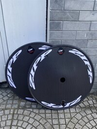 Ốp vành xe bánh 700c ZIPP-Vân Carbon chữ trắng - ZIPP-Vân Carbon (Bộ)