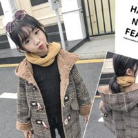 (Order) Kèm ảnh thật - Áo khoác dạ kẻ lót lông có mũ dáng dài khuy sừng cho bé yêu