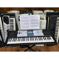 Organ yamaha psr e223