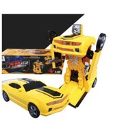 Oto biến hình thành rô bốt Transformer Bumblebee