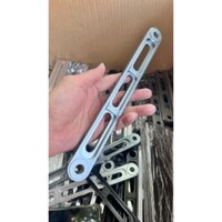 Pas giữ má đùm Sirius Super Dream nhôm cnc nguyên khối màu anode dể sử dụng