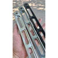 Pas giữ má đùm Sirius Super Dream nhôm cnc nguyên khối màu anode dể sử dụng dể dàng lắp đặt