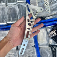 Pas treo pô Sirius XC, Fi, 50cc dày 10mm mẫu mã lai chống rung bô màu anode lắp như zin phụ tùng phụ kiện xe máy