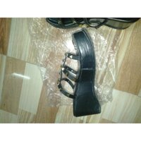 pass dép đế xuồng đinh tán size 37