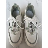 pass giày sneaker size 38