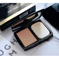 Phấn nền Chanel Vitalumiere Compact Douceur Lightweight Compact SPF10