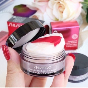 Phấn phủ dạng bột Shiseido Translucent Loose Powder