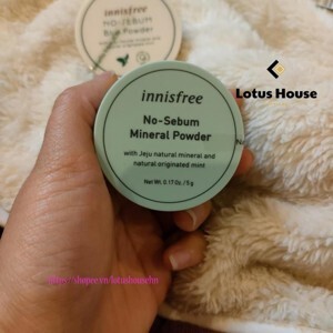 Phấn phủ kiềm dầu Innisfree No Sebum Blur Powder