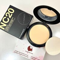 Phấn phủ Mac Studio Fix Powder Plus Foundation che phủ, mịn, kiềm dầu NC20 TB-trắng