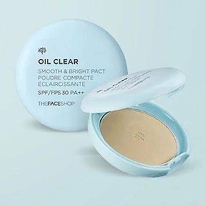 Phấn phủ mịn kiềm dầu Oil Clear Smooth & Bright Pact