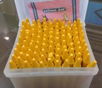 Phấn sáp Hồng Ân loại ngắn, hộp 100 viên, màu vàng