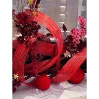 Phên tre được sơn màu dài 2,5_5 mét, uốn dẻo dùng để decor trang trí