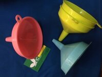 Phễu nhựa màu 2336
