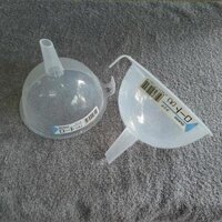 Phễu nhựa trắng S 128519