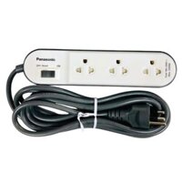 Phích cắm 3 chấu Panasonic WCHG24332W 3 ổ cắm, có công tắc