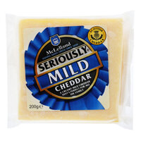 Phô mai Cheddar Trắng hiệu Seriously Strong 200g